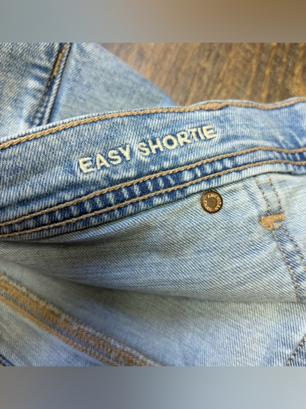 American Eagle Easy Shortie Denim Jean Shorts Womens 8 Elastic Back Waist - Picture 8 of 10